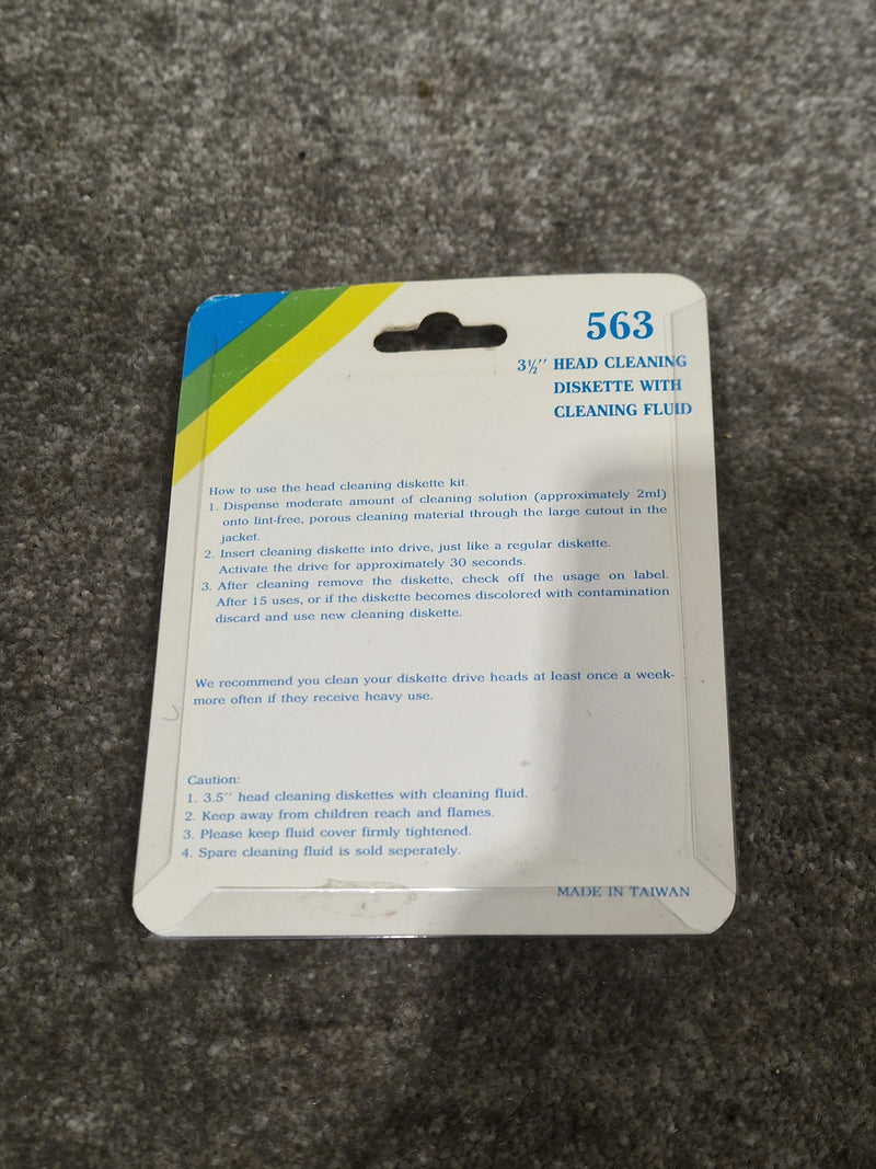 563 3 1/2'' Head Cleaning Diskette With Cleaning Fluid - Magnetic Drive Maintenance - Excellent - image 4