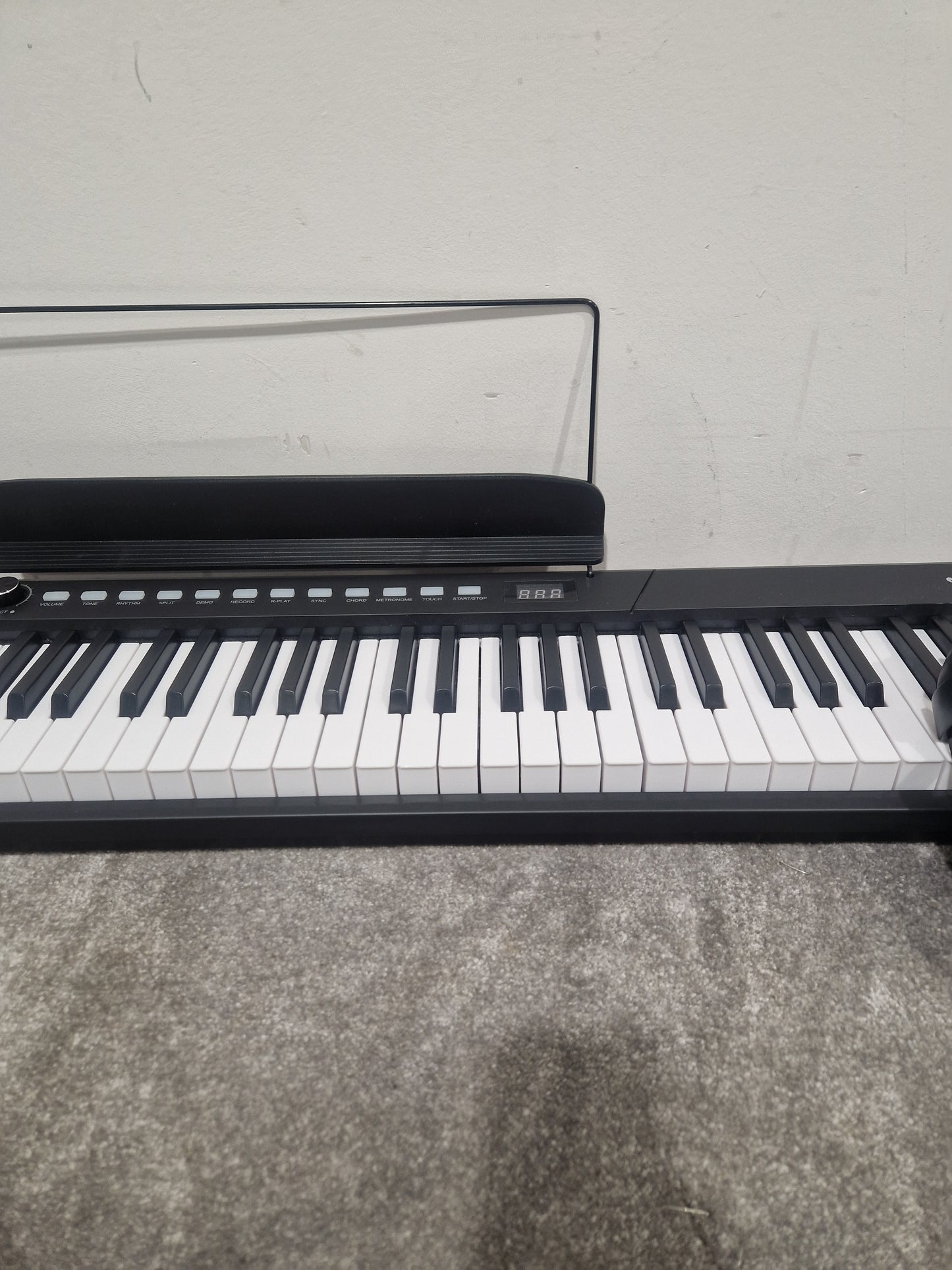 Starfavor 88 Key Keyboard Piano - Digital Performance Instrument - Excellent w/ Original Box & Power Supply