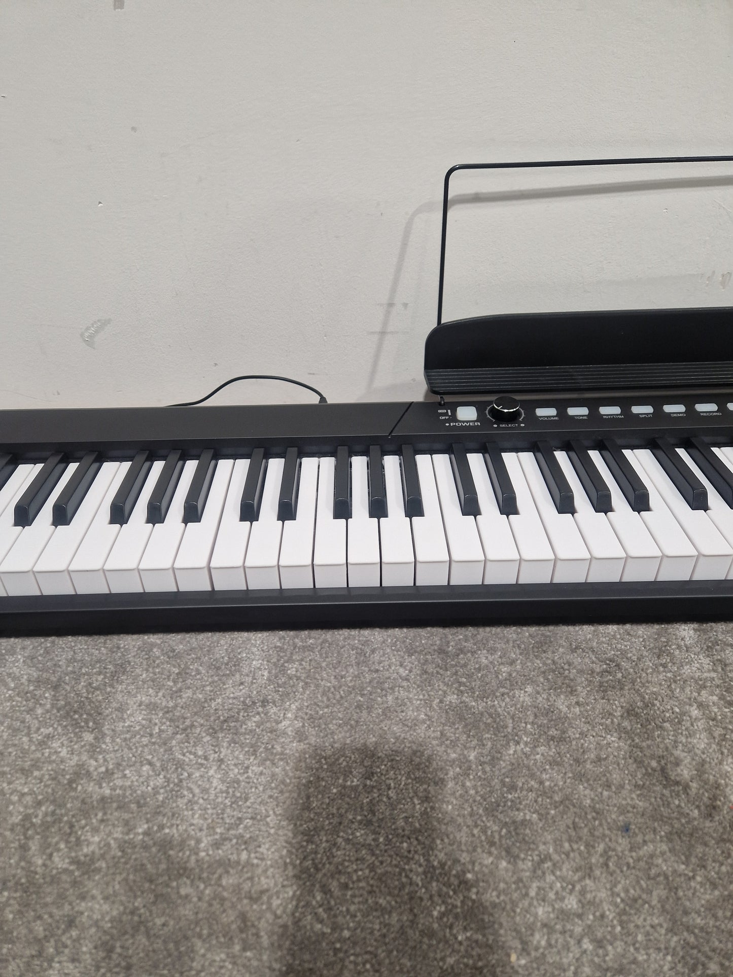 Starfavor 88 Key Keyboard Piano - Digital Performance Instrument - Excellent w/ Original Box & Power Supply
