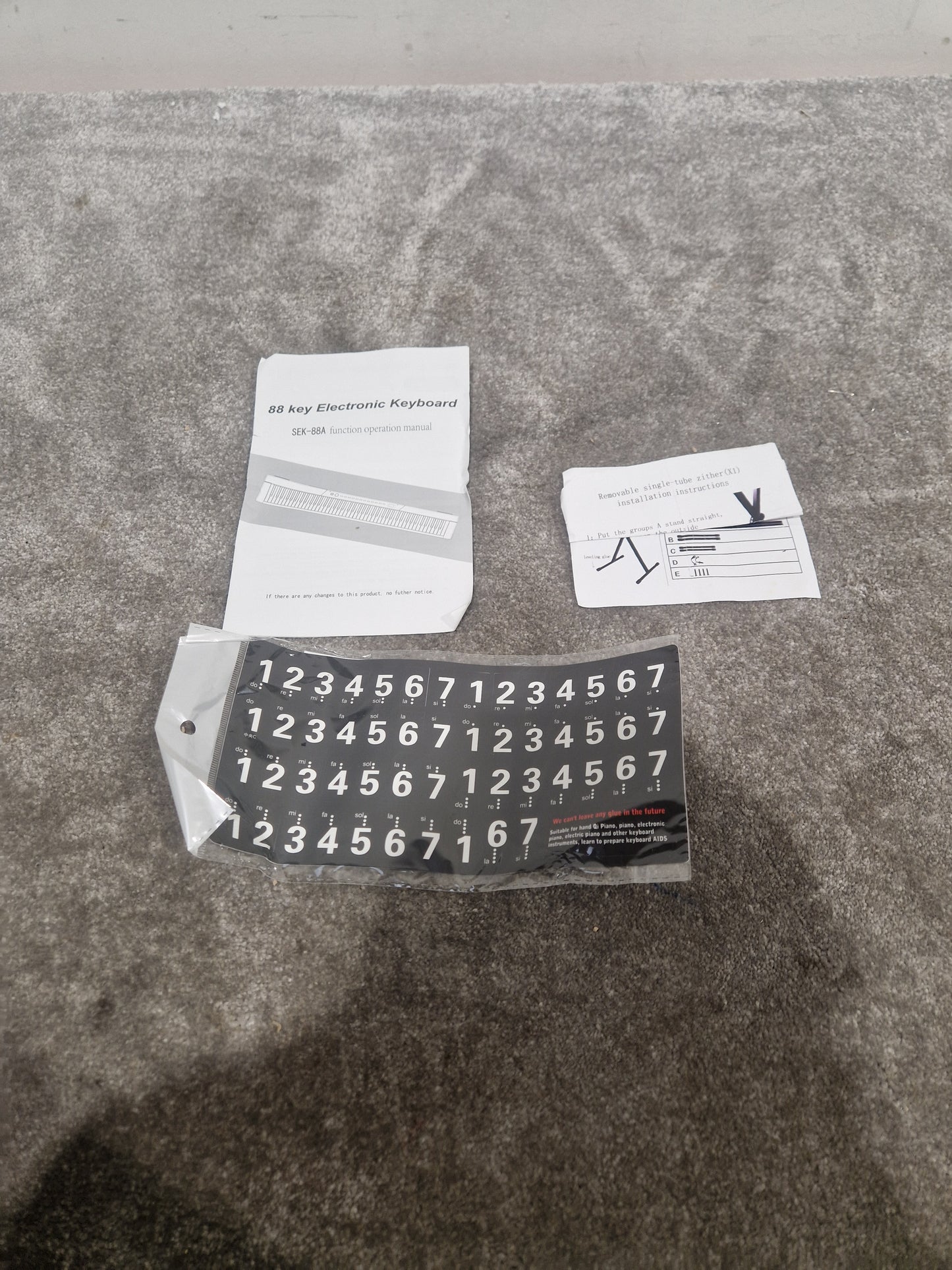 Starfavor 88 Key Keyboard Piano - Digital Performance Instrument - Excellent w/ Original Box & Power Supply