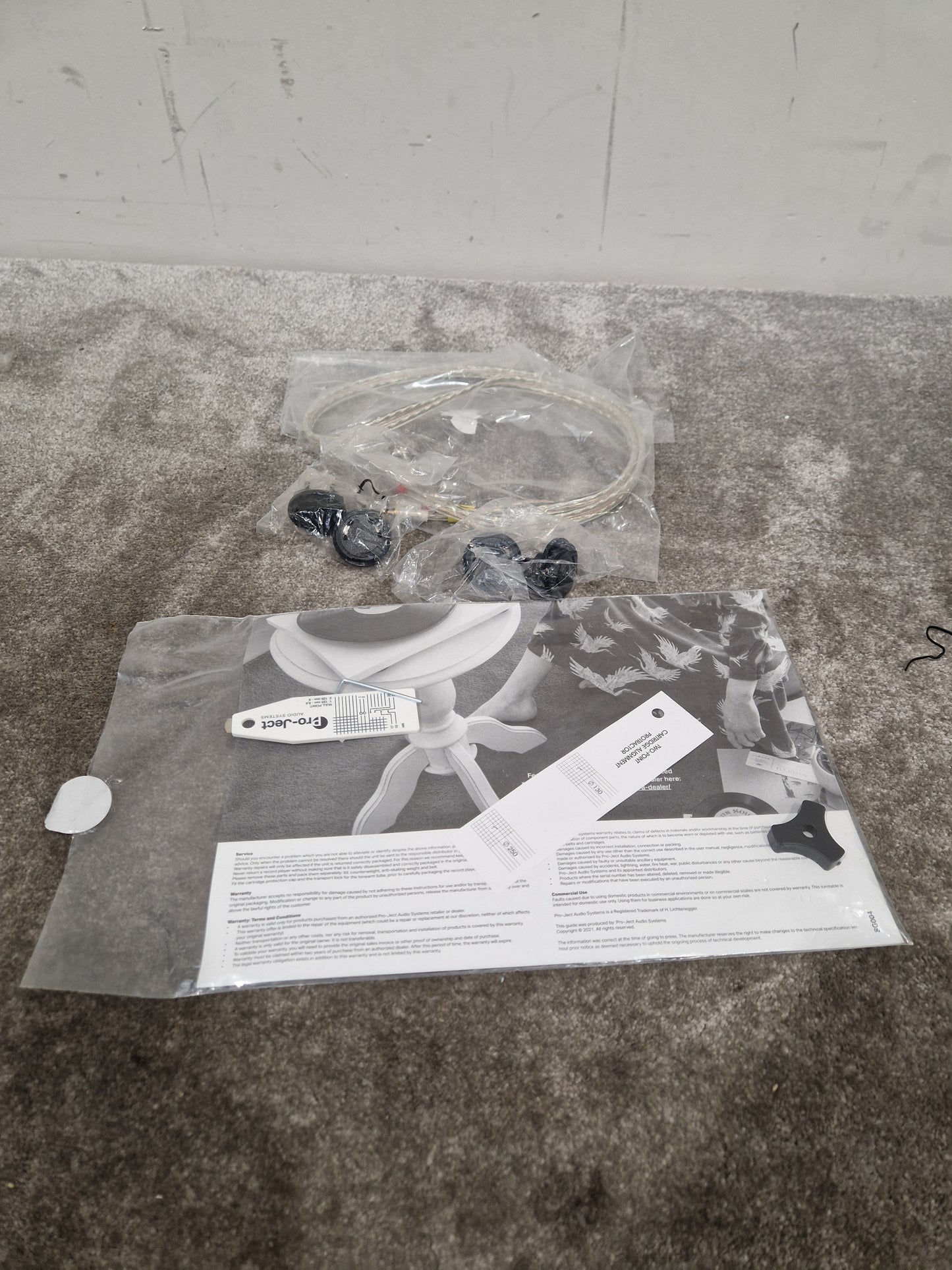 Project T1 Phono SB - Turntable with Preamp - Spares or Repair