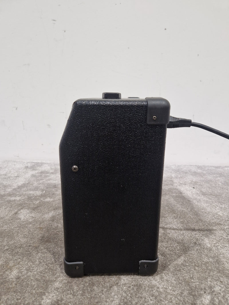Chord CG-10BT - Bluetooth Guitar Amplifier - Excellent w/ Power Supply - image 3