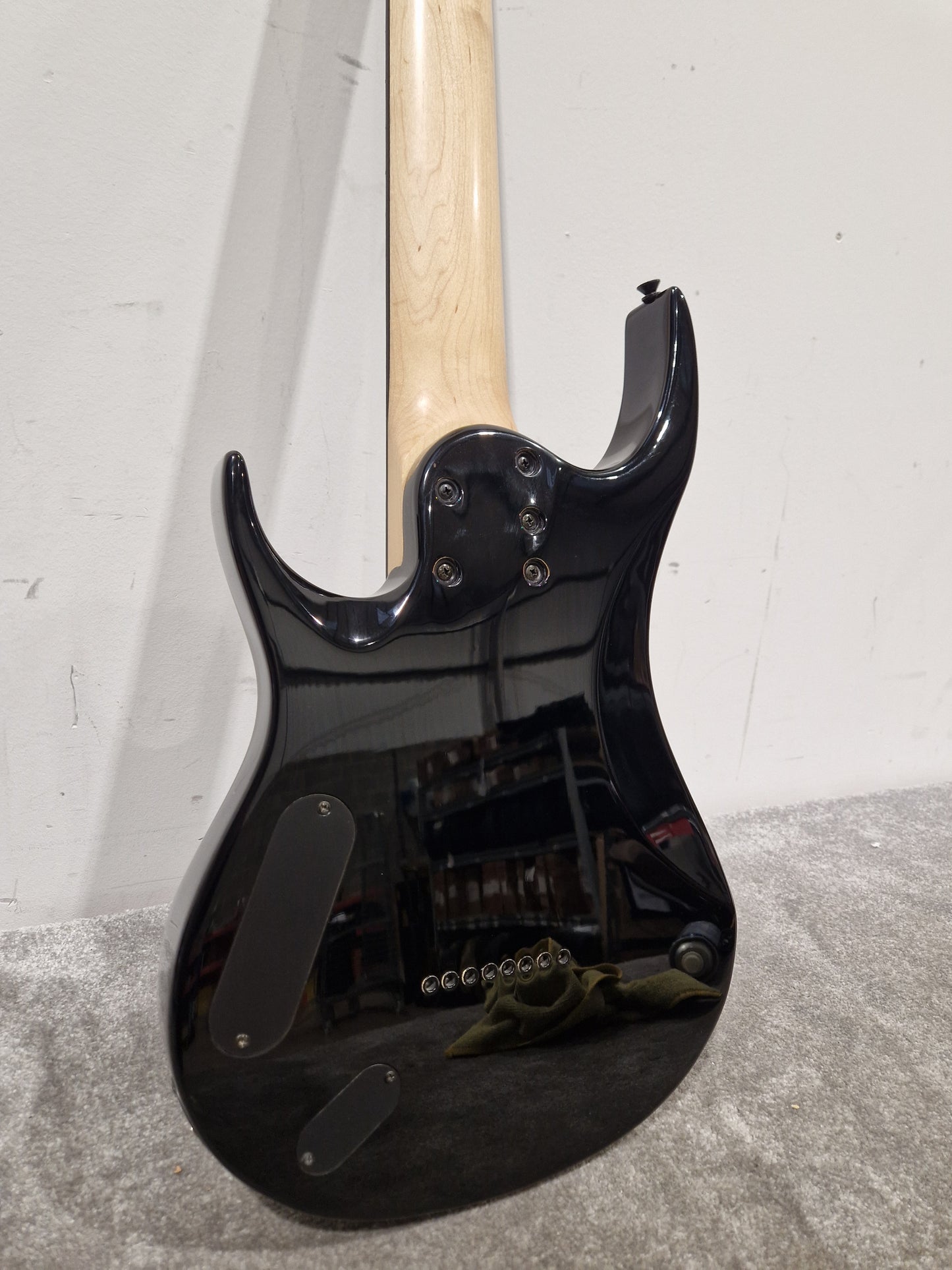 Subzero 8 String Guitar Metallic Black Electric Guitar - Extended Range - Excellent