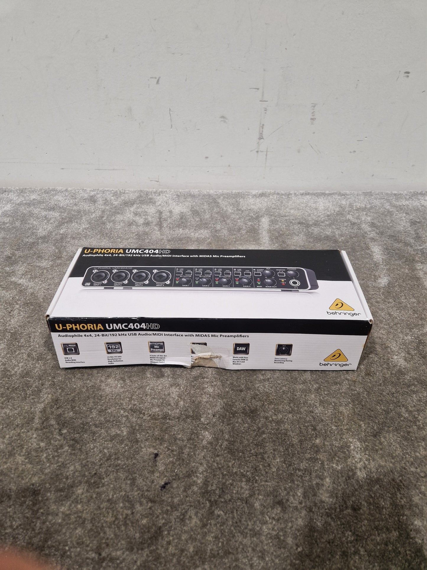 Behringer U Phoria UMC404HD Audio Interface - 4-in/4-out USB - Excellent w/ Original Box & Power Supply