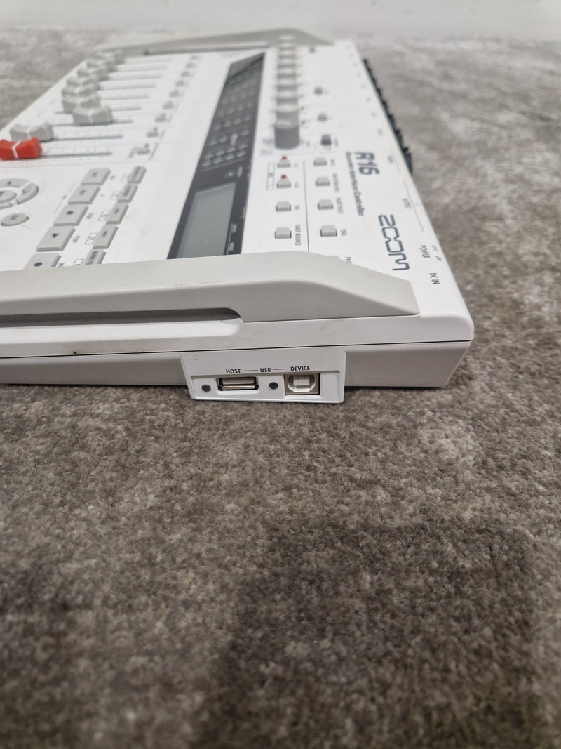 Zoom R16 Audio Interface - Portable Multitrack Recorder - Very Good w/ Power Supply - image 11