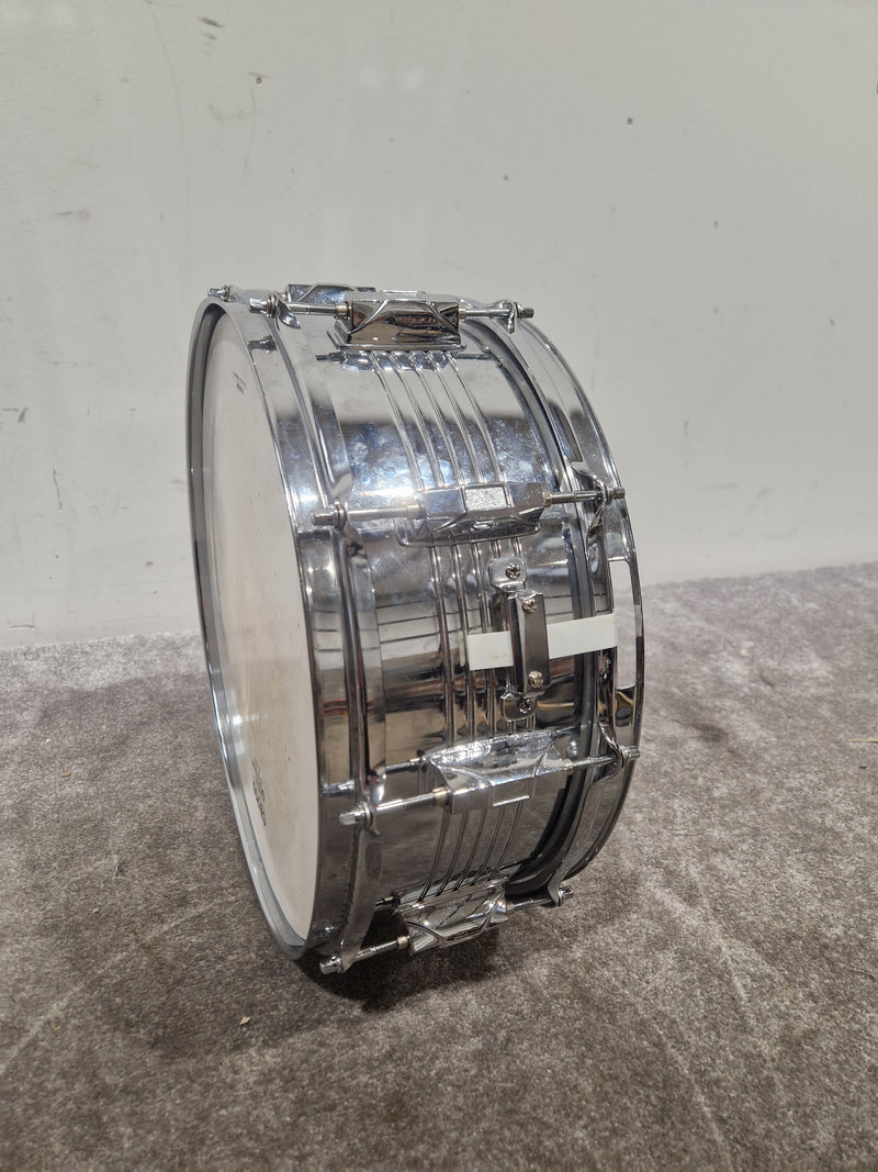 CB700 - Educational Snare Drum - Chrome - Good w/ Hard Case & Drum sticks & Drum stand - image 18
