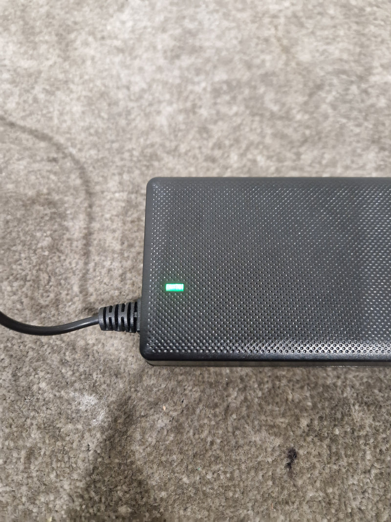 Flypower Switching Adapter PS120C200Y6000M - Excellent - image 11