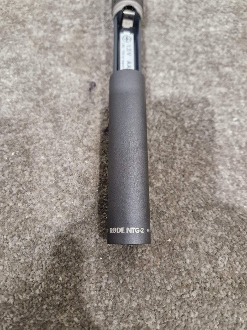 RØDE NTG2 - Shotgun Condenser Microphone - Excellent w/ Soft Case, Original Box & Manuals - image 6
