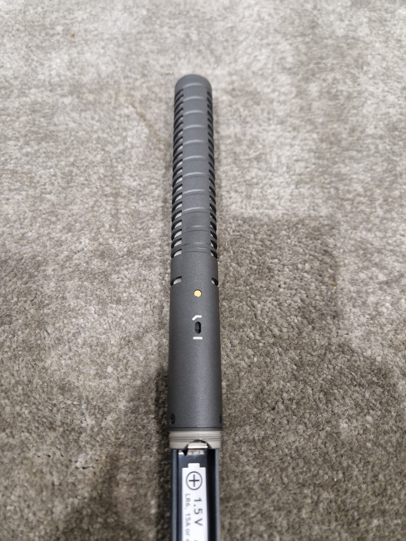 RØDE NTG2 - Shotgun Condenser Microphone - Excellent w/ Soft Case, Original Box & Manuals - image 7