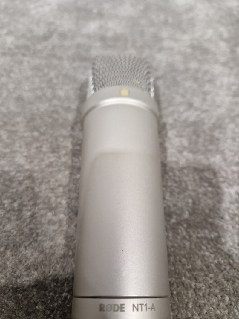 RØDE NT1-A - Large Diaphragm Condenser Microphone - Excellent - image 3
