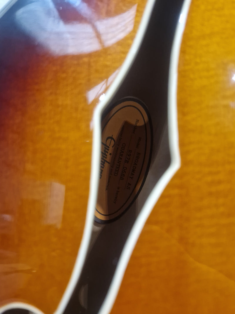 Epiphone Broadway - Semi-Hollow Electric Guitar - Sunburst - Good/Refurbished w/ Hard Case - image 5