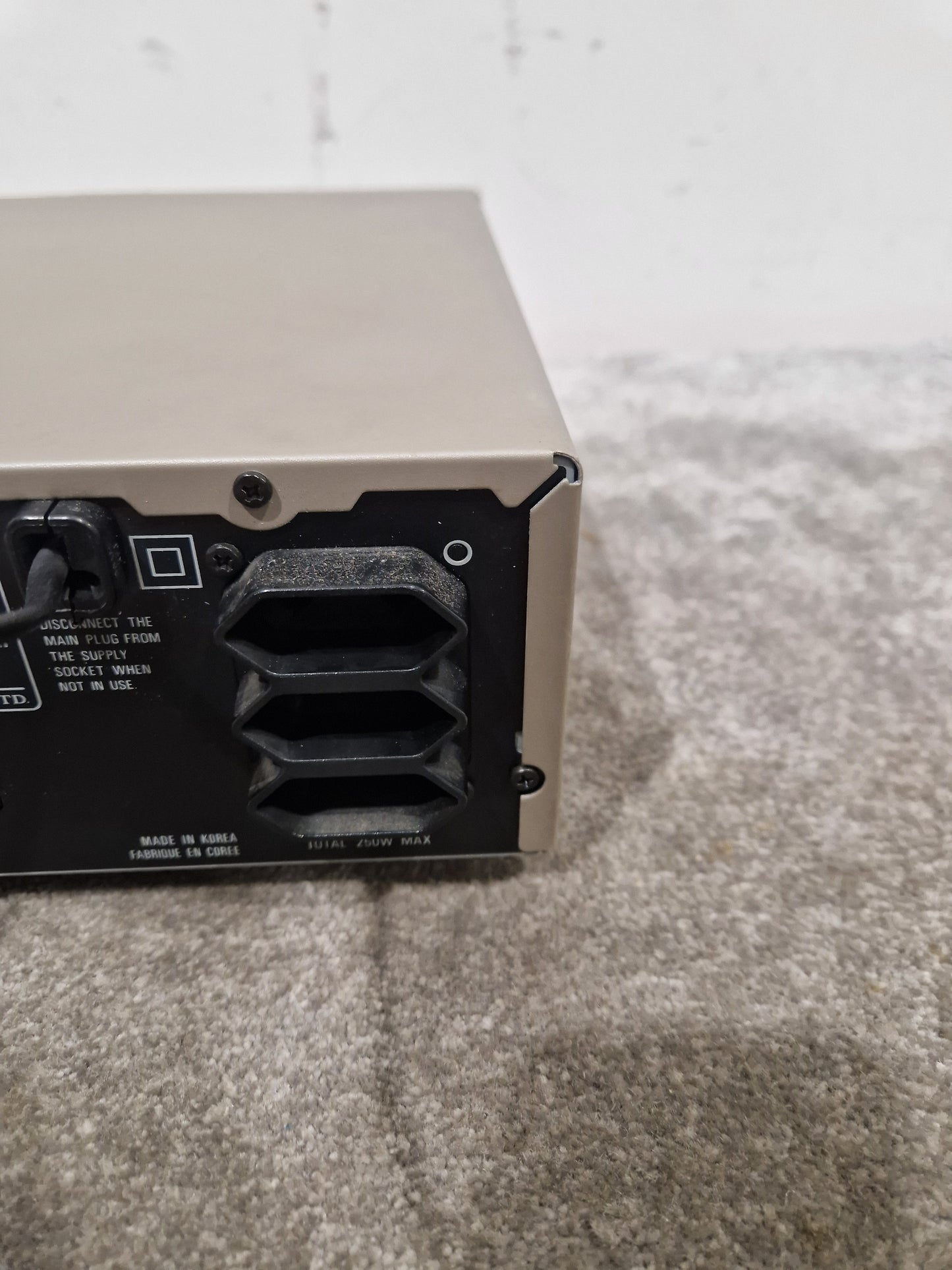 Denon UTU-F88 - AM/FM Tuner - Silver - Excellent