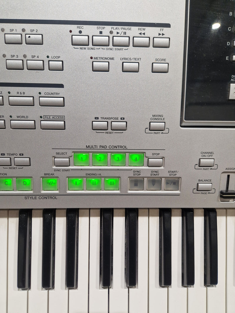 Yamaha Tyros 3 - Digital Workstation Keyboard - White/Silver - Excellent - image 24