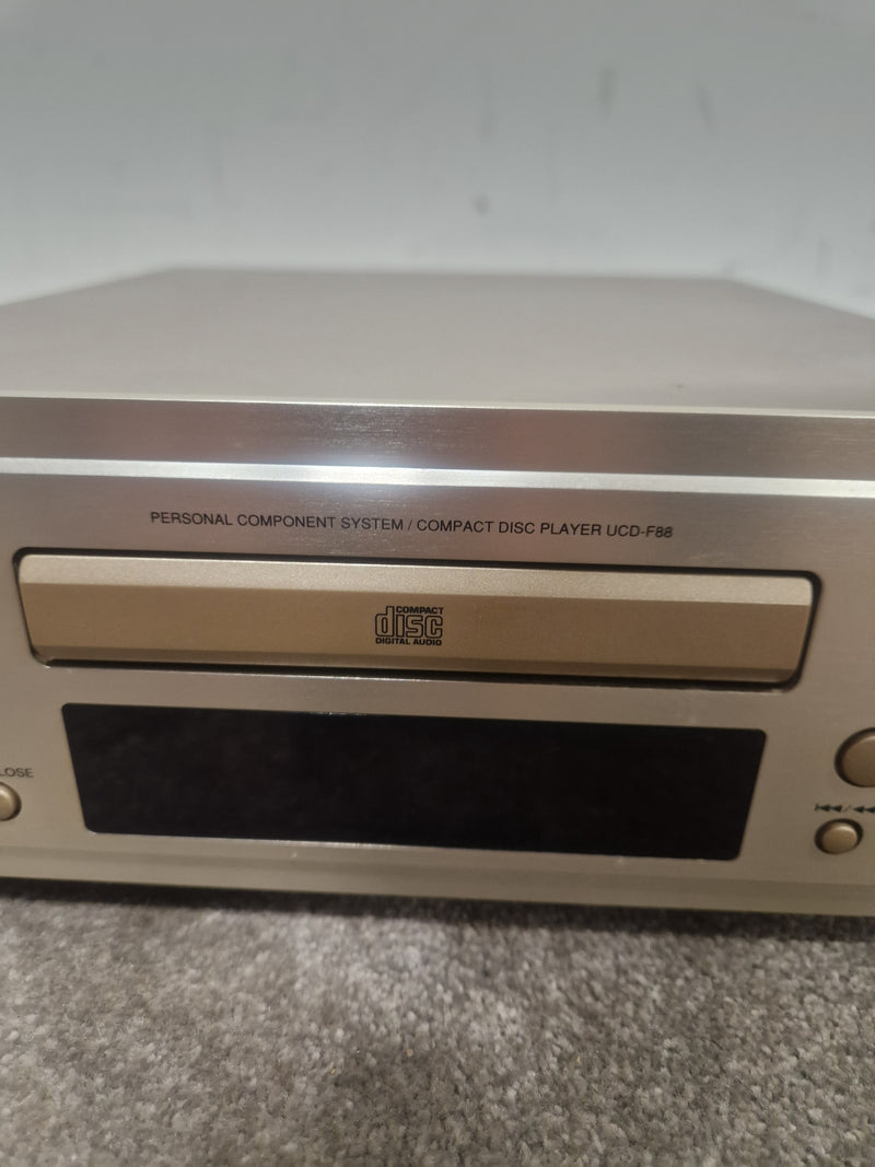 Denon UCD-F88 - CD Player - Silver - Spares or Repair - image 8