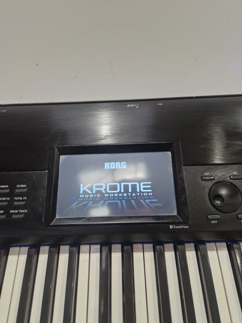 Korg Krome 88 - Digital Piano/Workstation - 88-Key - Dark Metallic - Good w/ Soft Case, Power Supply - image 14