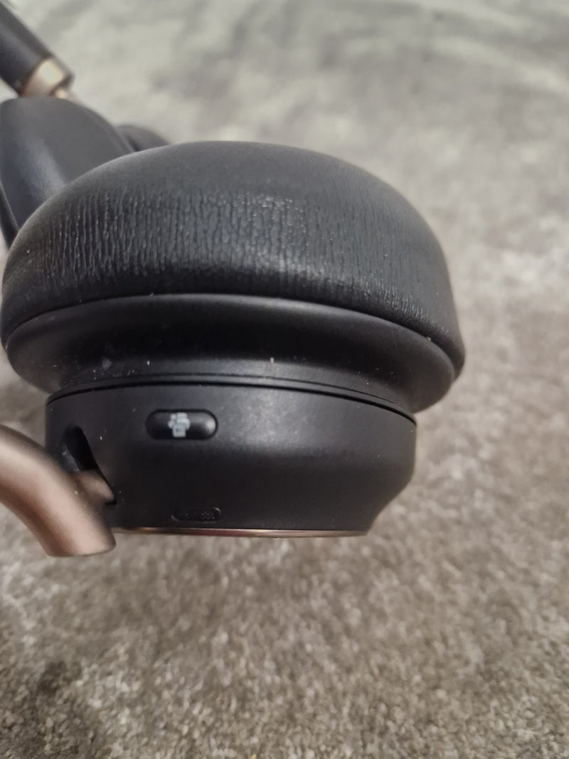 Yealink BH76 Plus Teams - USB-C Bluetooth Headset - Black/Green - Excellent w/ Soft Case - image 7