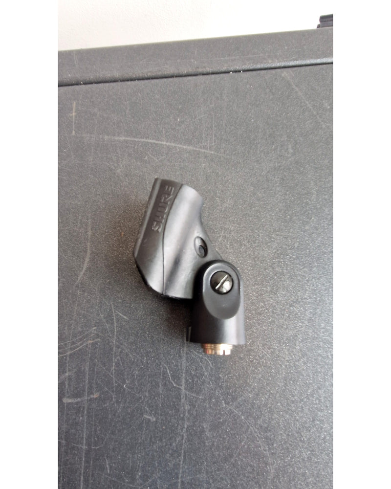 Shure SM58 - Microphone - Excellent w/ Soft Case - image 3