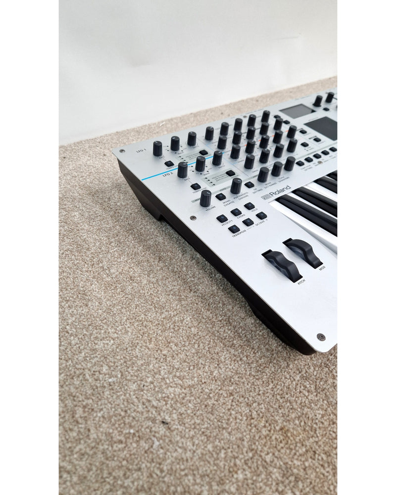 Roland Gaia 2 - Synthesizer Keyboards - Excellent w/ Power Supply - image 8