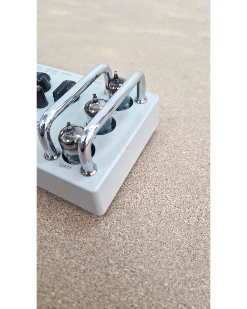 Effectrode LA1A Leveling Amplifier Valve Compressor Pedal - Tube Warmth Compression - Excellent w/ Original Box & Power Supply - Refurbished - image 8