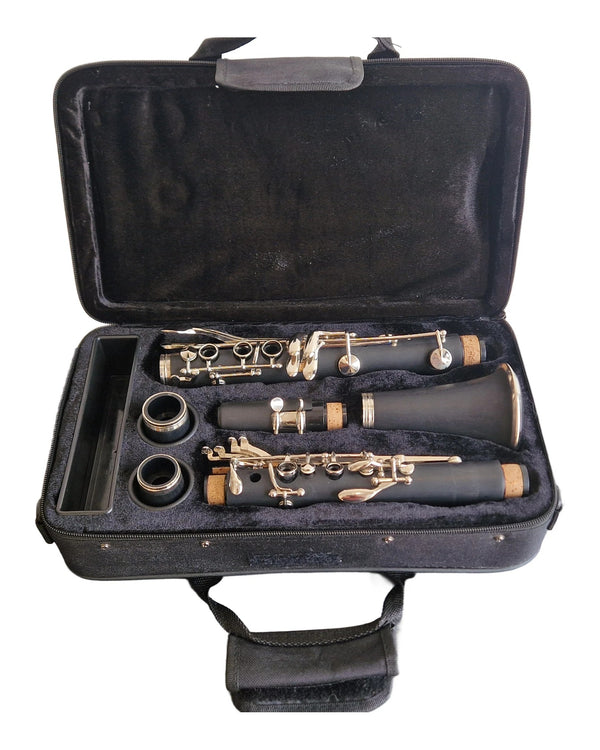 Slade Bb - Clarinets & Flutes - Very Good w/ Hard Case