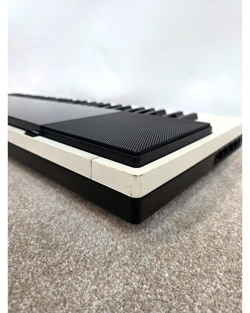 JVC KB-700B - Keyboard - Black And White - Fair w/ Power Supply & Soft Cover - image 13