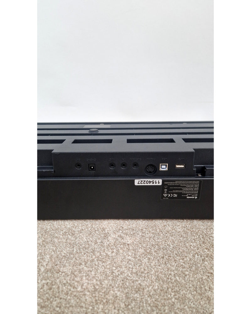 Donner DEP-16A - Like New w/ stand & Power Supply - image 8
