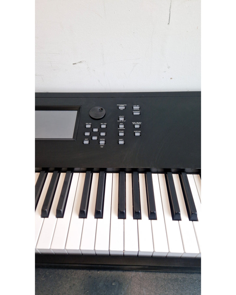 Yamaha MODX 8+ - Synthesizer Keyboards - Very Good w/ Original Box & Power Supply - image 3