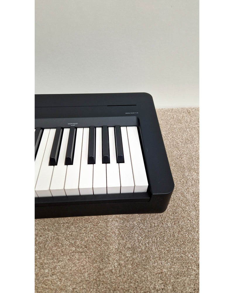 Yamaha P-145 - Digital Piano - Excellent w/ Power Supply, Manuals, sustain pedal - image 2