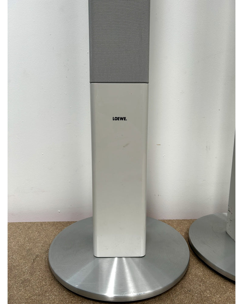 Loewe S1 Floor Standing Speaker - Pair - White - Excellent w/ stands - image 2
