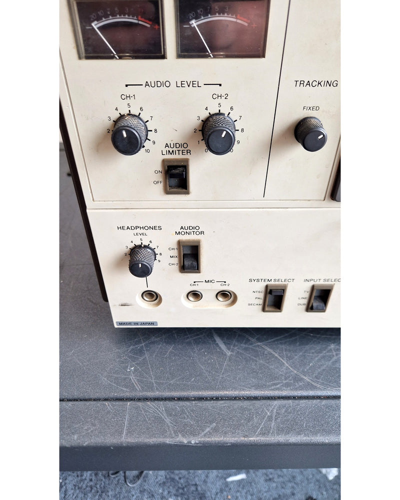 Sony U-Matic VO-5630 - Video Recorder - Cream - Spares or Repair - image 5