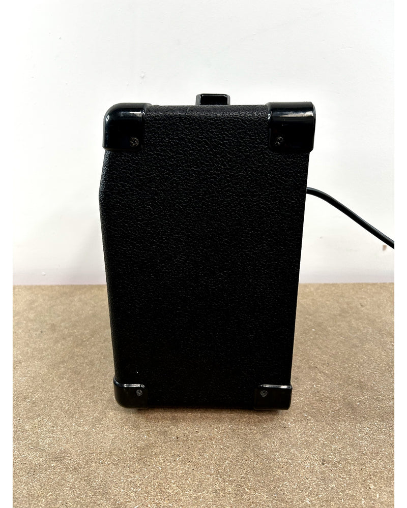 EFM CG10 - Guitar Amplifier - Fair - image 10