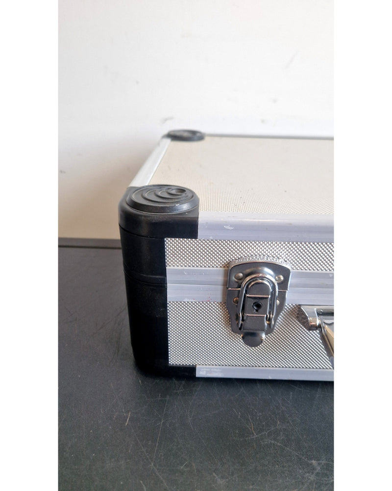 Unbranded Metal Case - Carry Handle - Tool Case - Good - image 4
