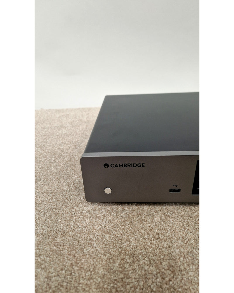 Cambridge Audio CXN V2 - Media Player - Lunar Grey - Like New w/ Original Box & remote - image 4