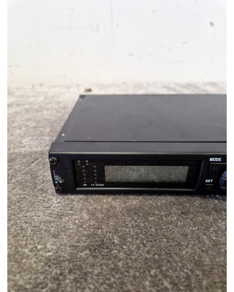 Shure ULPX4 Radio 829-865mhz + belt Pack - Microphone System - Excellent - image 3