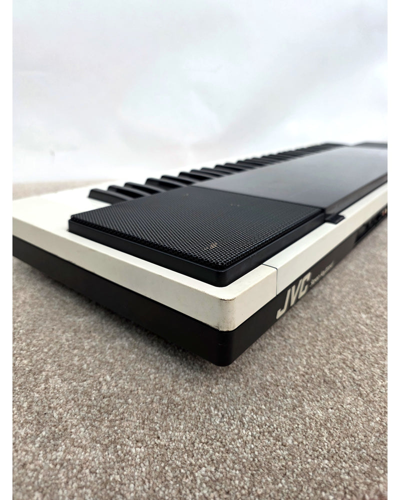 JVC KB-700B - Keyboard - Black And White - Fair w/ Power Supply & Soft Cover - image 10