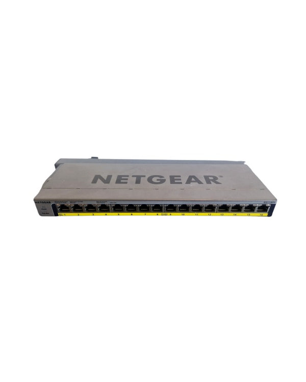 Netgear GS116PP - 16 way ethernet converter - Excellent w/ power supply
