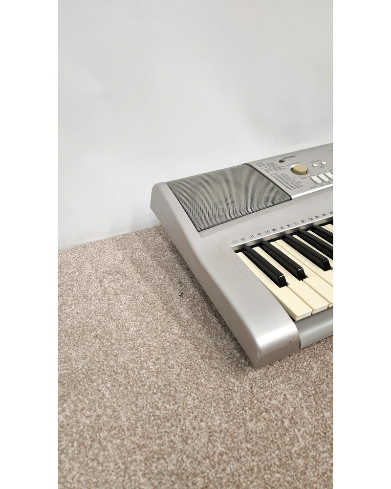 Yamaha PSR-E303 - Musical Keyboards - Silver - Good - image 8