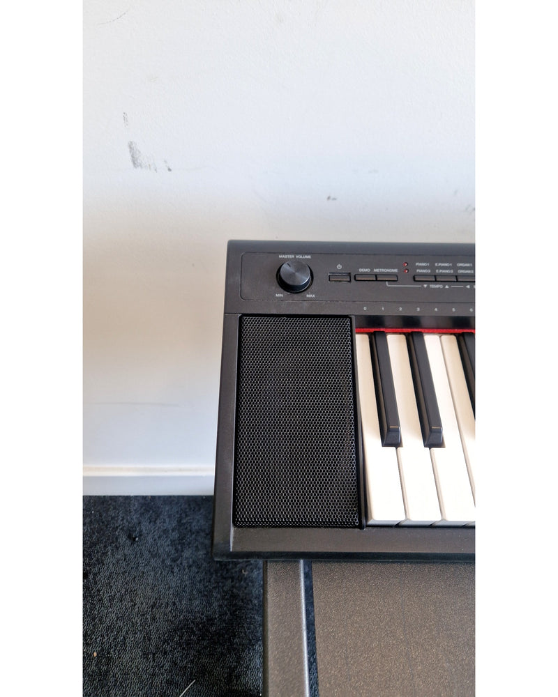 Yamaha Piaggero NP-12 - Musical Keyboards - Black - Excellent w/ Power Supply - image 6