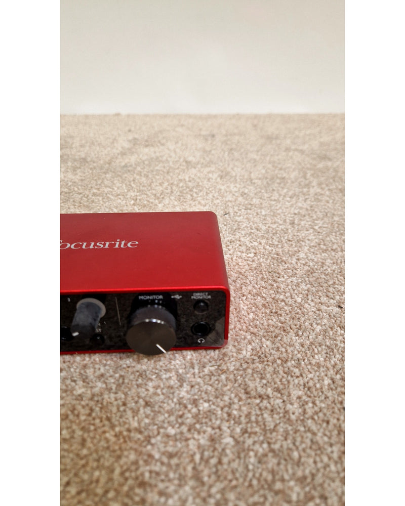 Focusrite Scarlett Solo - Audio Interface - Red - Excellent - image 2