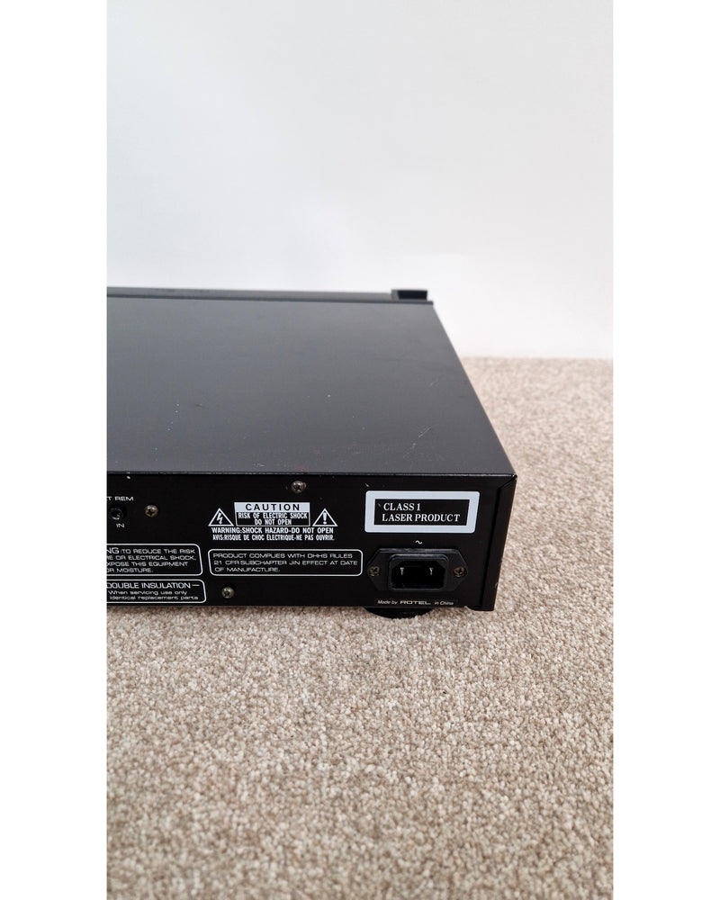 Rotel RCD-1072 - CD Player - Good w/ remote - image 12
