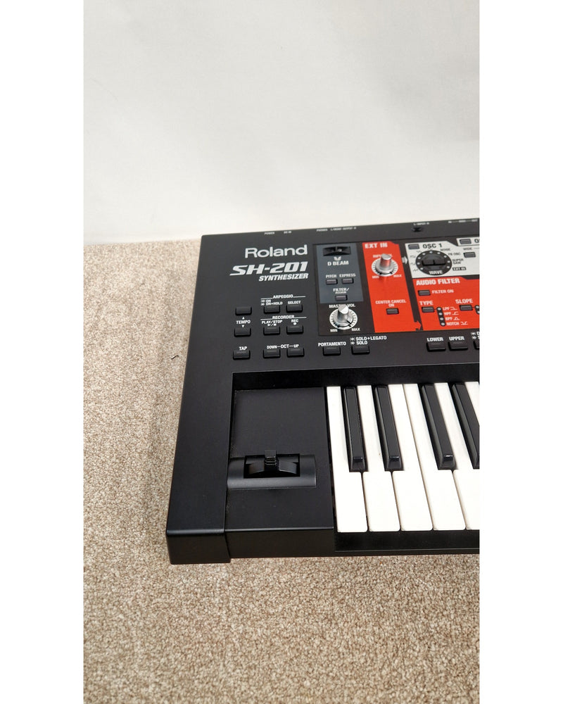 Roland SH-201 - Synthesizer Keyboards - Excellent w/ Soft Case & Power Supply - image 6