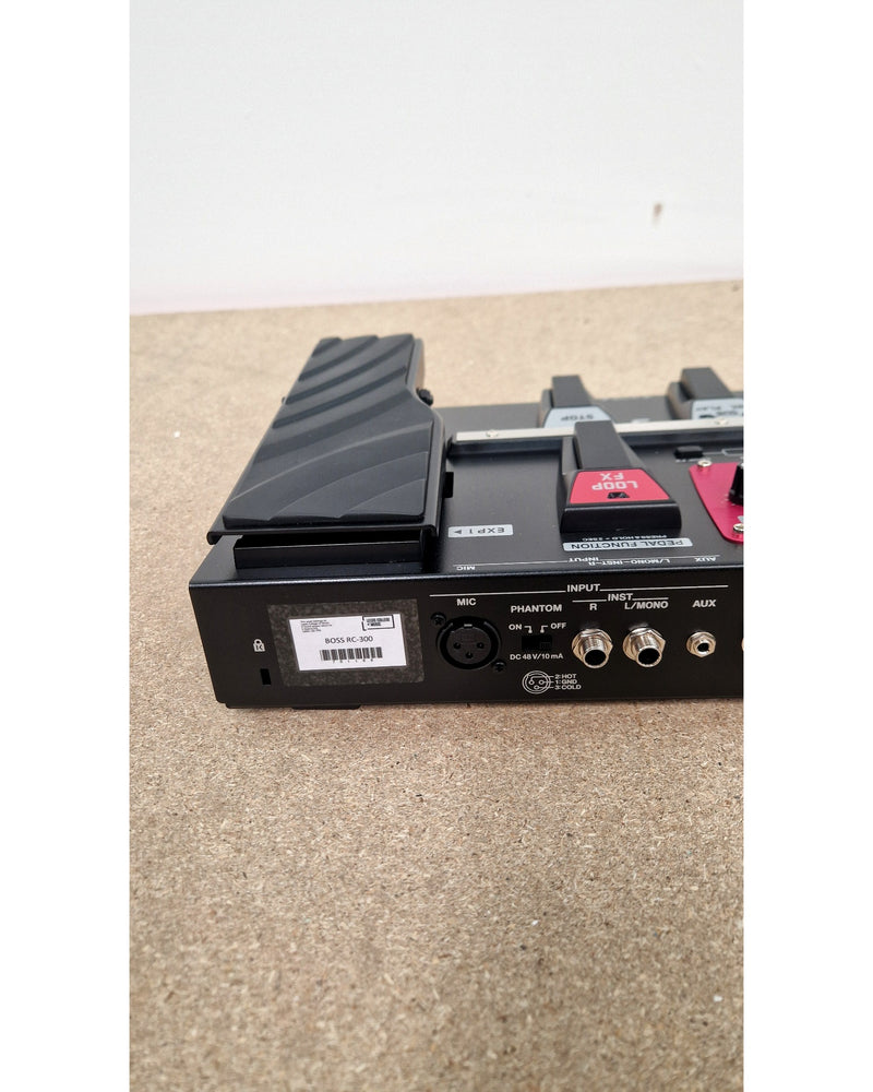 Boss RC-300 - Multi-Effects Pedal - Excellent w/ Soft Case & power supply - image 14