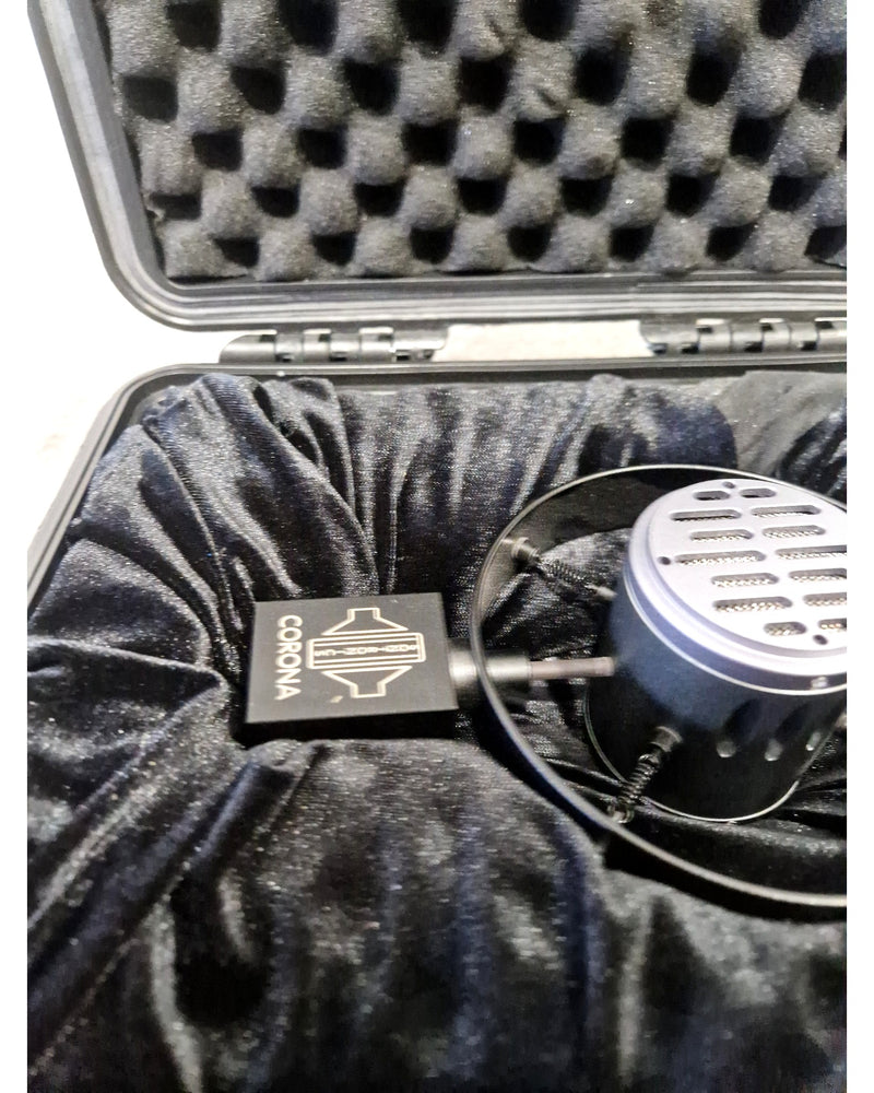 Sontronics Corona - Dynamic Microphone - Excellent w/ Original Box & Hard Case - image 11