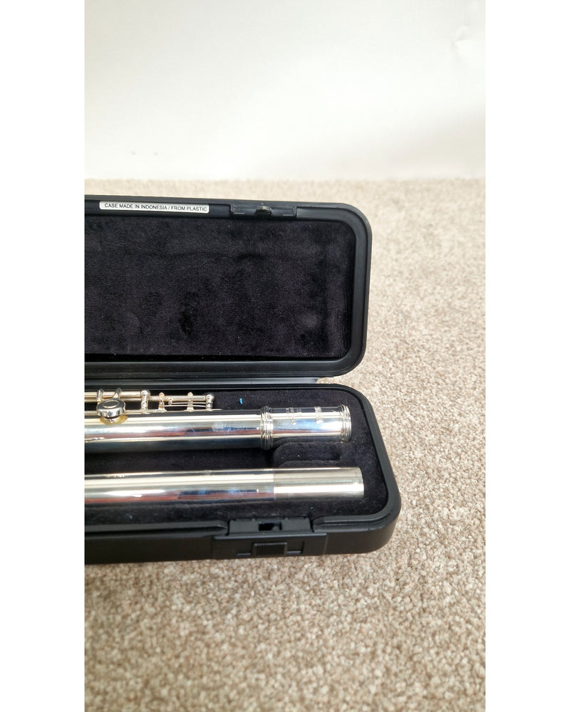 Yamaha YFL211Ull Curved Head Flute - Excellent w/ Hard Case & Soft Case - image 4