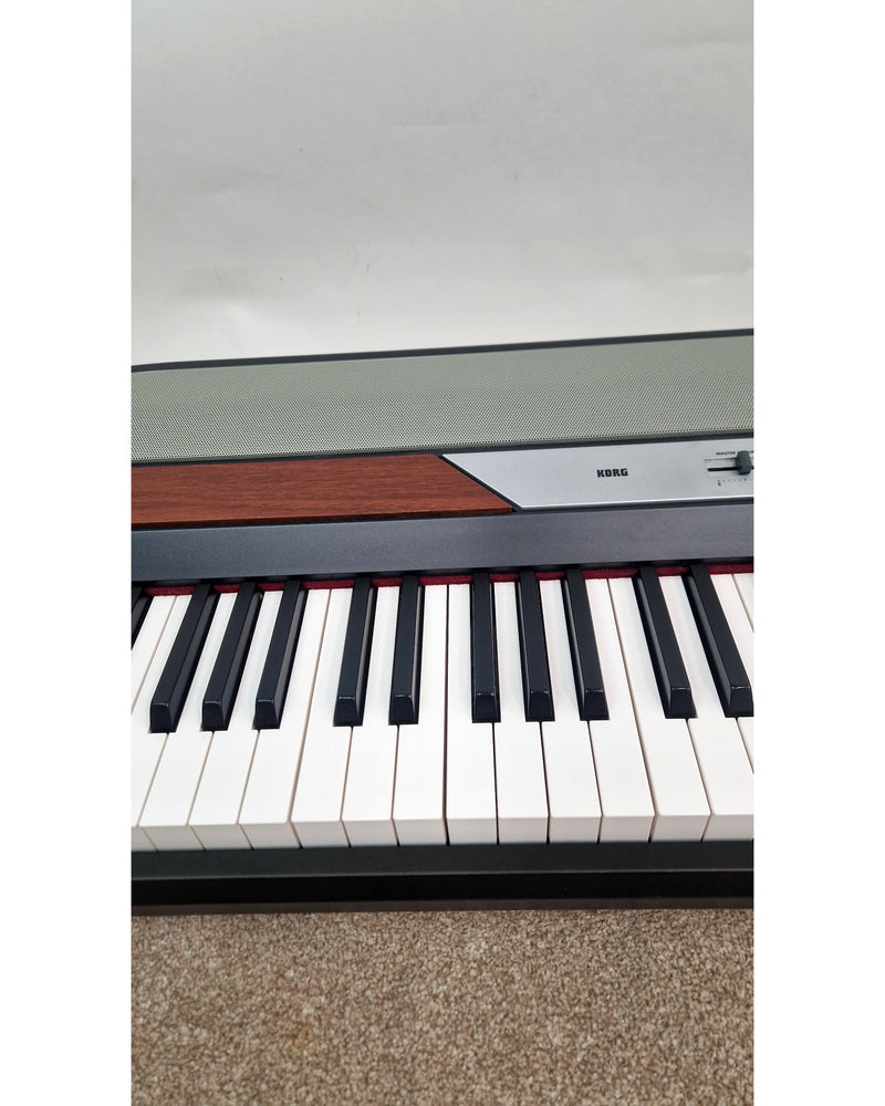 Korg SP-250 - Digital Piano - Excellent w/ Soft Case & Power Supply - image 5
