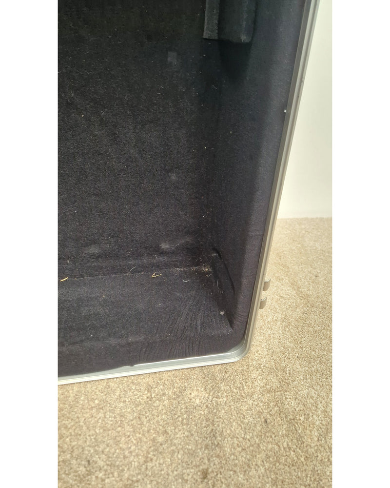 Gator Wheeled Flight Case - Flight Cases - Black - Excellent - image 8