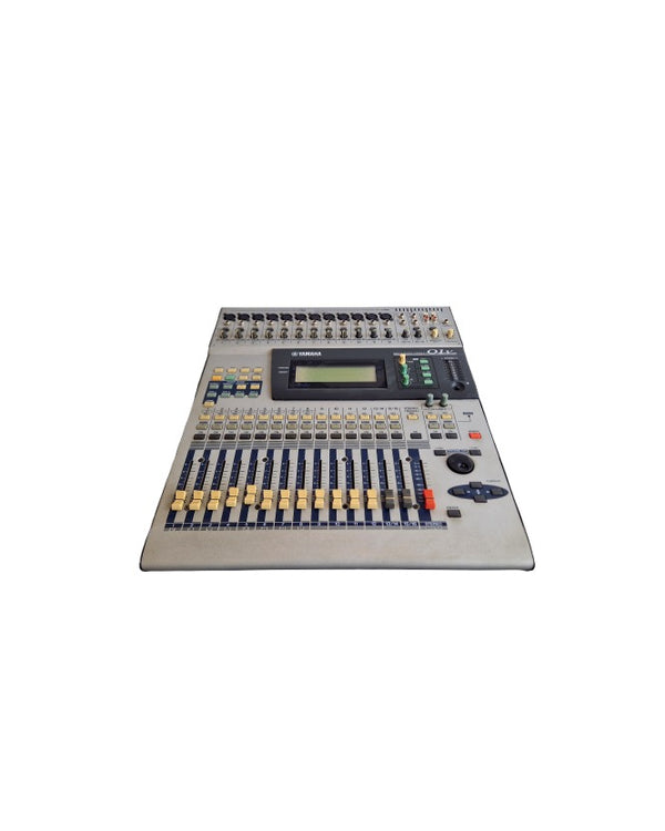 Yamaha O1V - Mixer - Excellent