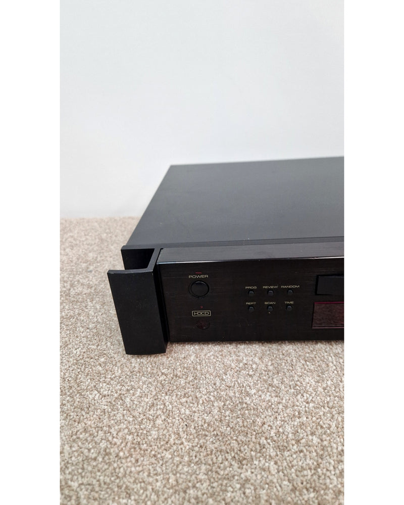 Rotel RCD-1072 - CD Player - Good w/ remote - image 4