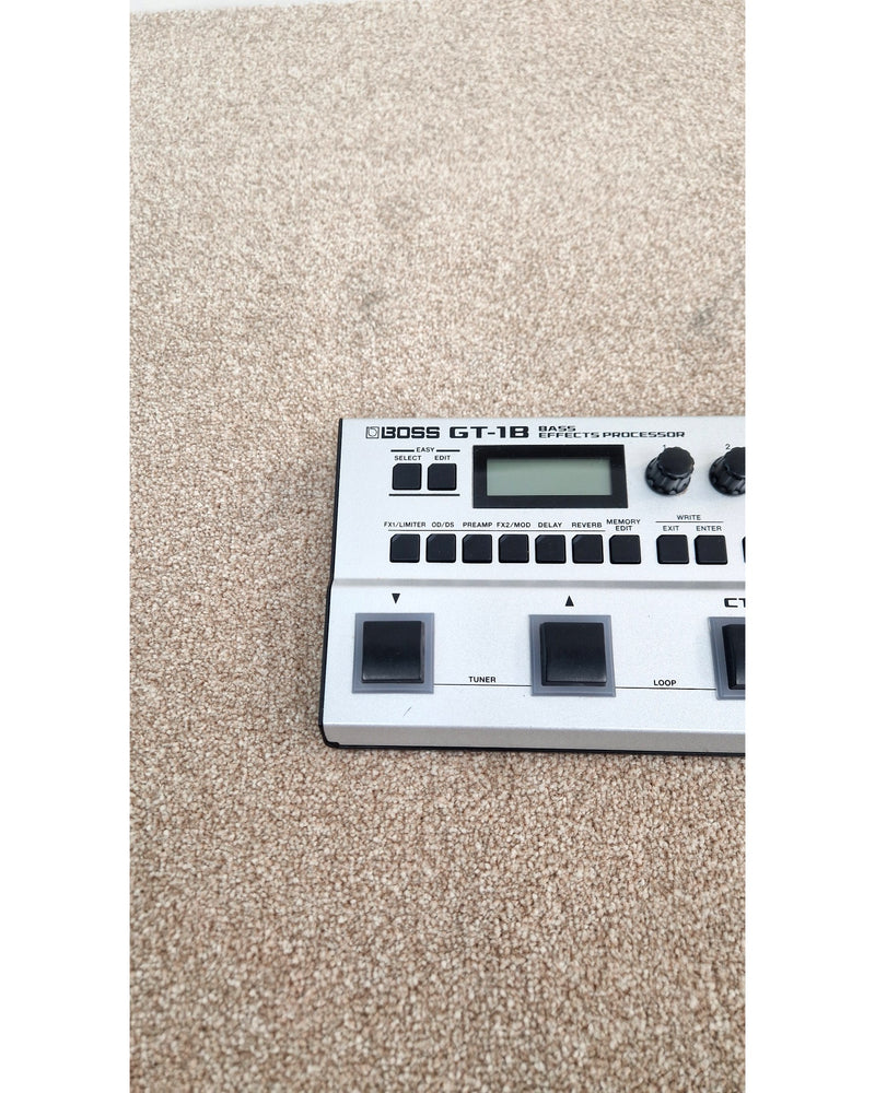 Boss GT-1B - Multi-Effects Pedal - Excellent w/ Manuals - image 4