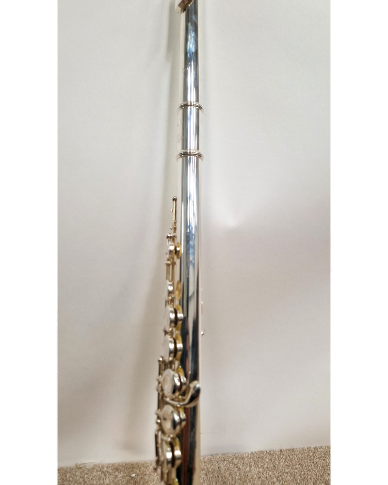 Yamaha YFL211Ull Curved Head Flute - Excellent w/ Hard Case & Soft Case - image 13
